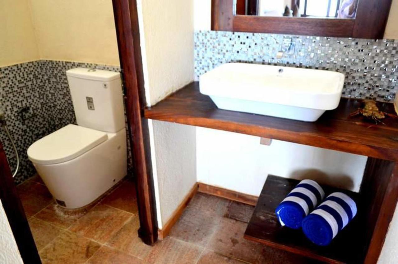 Guru Beach Resort Тангалла Экстерьер фото